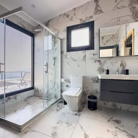 Kalkan'da Deniz Manzarali Hotell