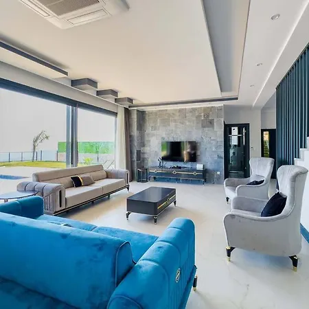 Kalkan'da Deniz Manzarali Hotell Kaş