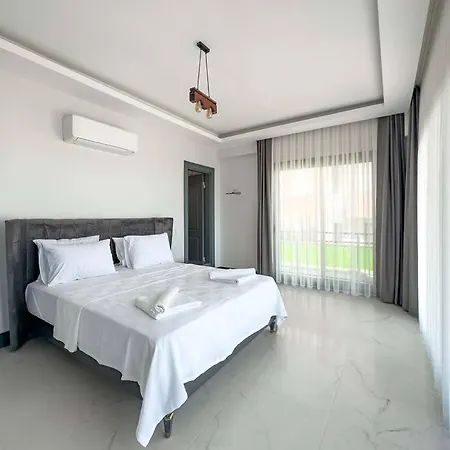 Kalkan'da Deniz Manzarali Hotell *