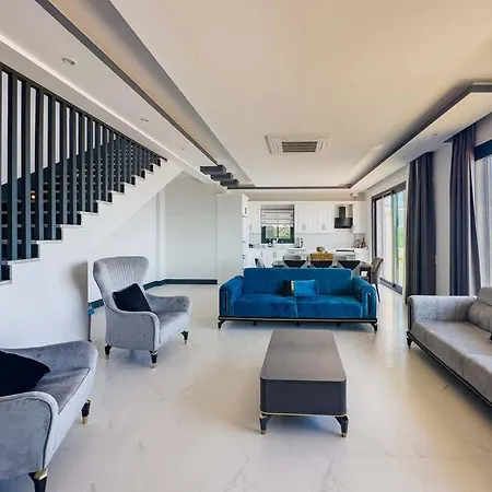 Kalkan'da Deniz Manzarali Kaş