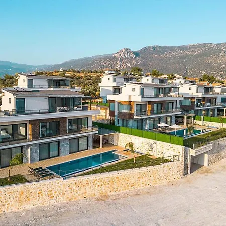 Kalkan'da Deniz Manzarali Kaş