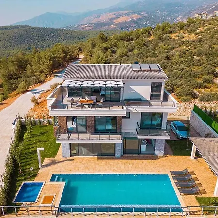 Kalkan'da Deniz Manzarali * Kaş