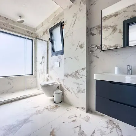 Kalkan'da Deniz Manzarali Hotel