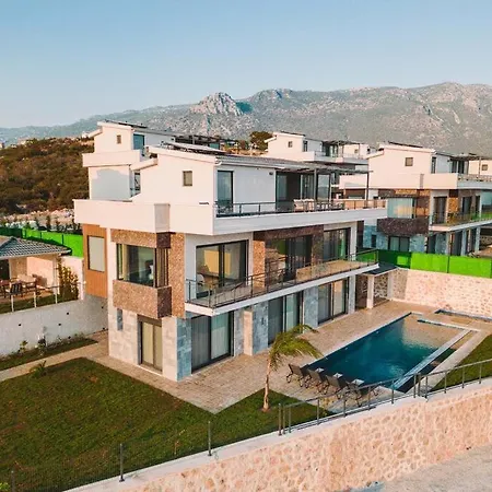 Kalkan'da Deniz Manzarali Hotel