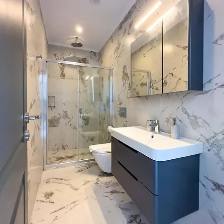 Kalkan'da Deniz Manzarali Hotel *